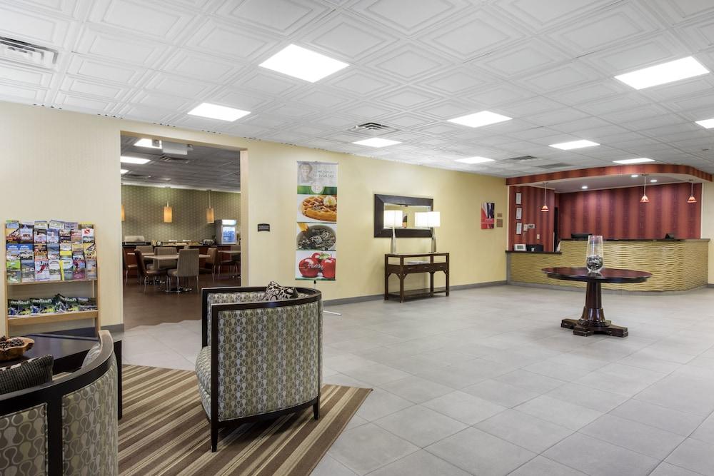 Quality Inn & Suites Charleston - Civic Center Exteriér fotografie